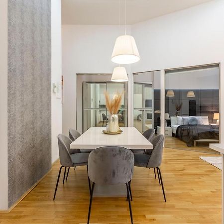 Luxurious & Spacious Downtown Residence In Liszt Ferenc Square Budapest Exterior foto