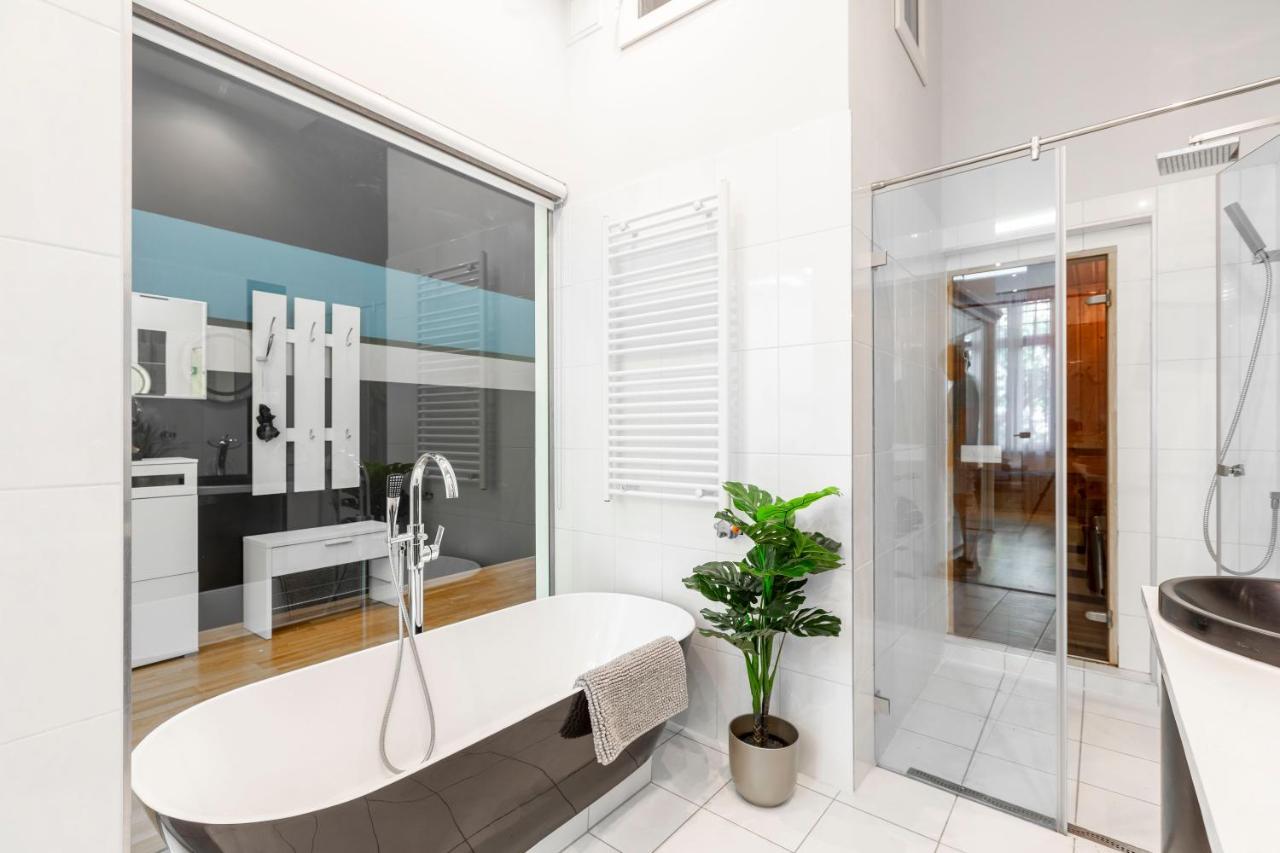 Luxurious & Spacious Downtown Residence In Liszt Ferenc Square Budapest Exterior foto